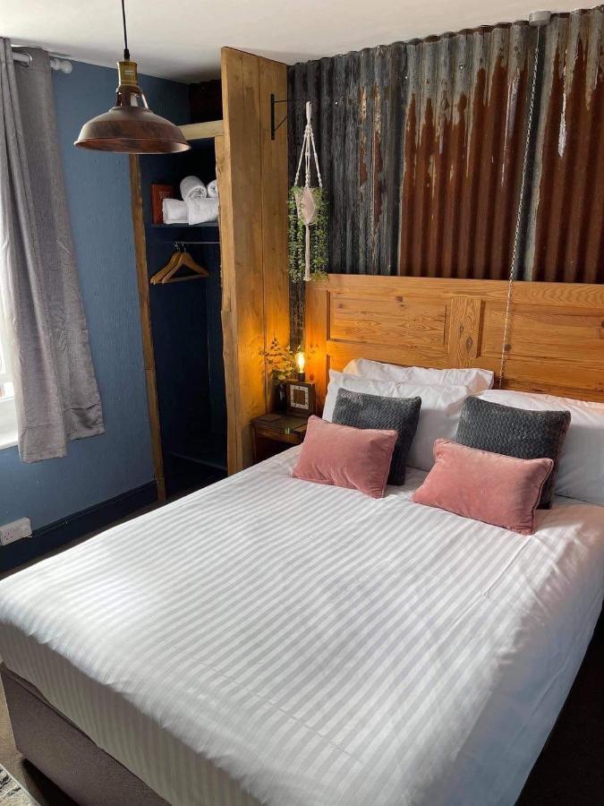 スリーフォード Watergate Yard Bed & Breakfast エクステリア 写真