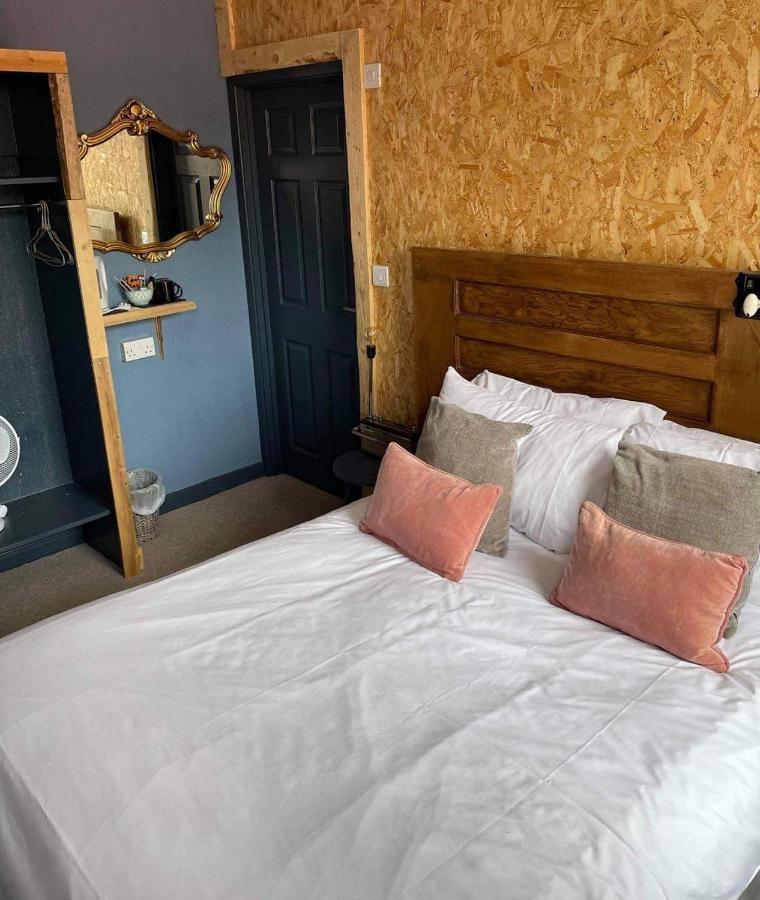 スリーフォード Watergate Yard Bed & Breakfast エクステリア 写真